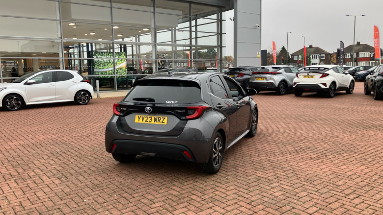 Toyota Yaris 1.5 Hybrid Design 5dr CVT Hybrid Hatchback